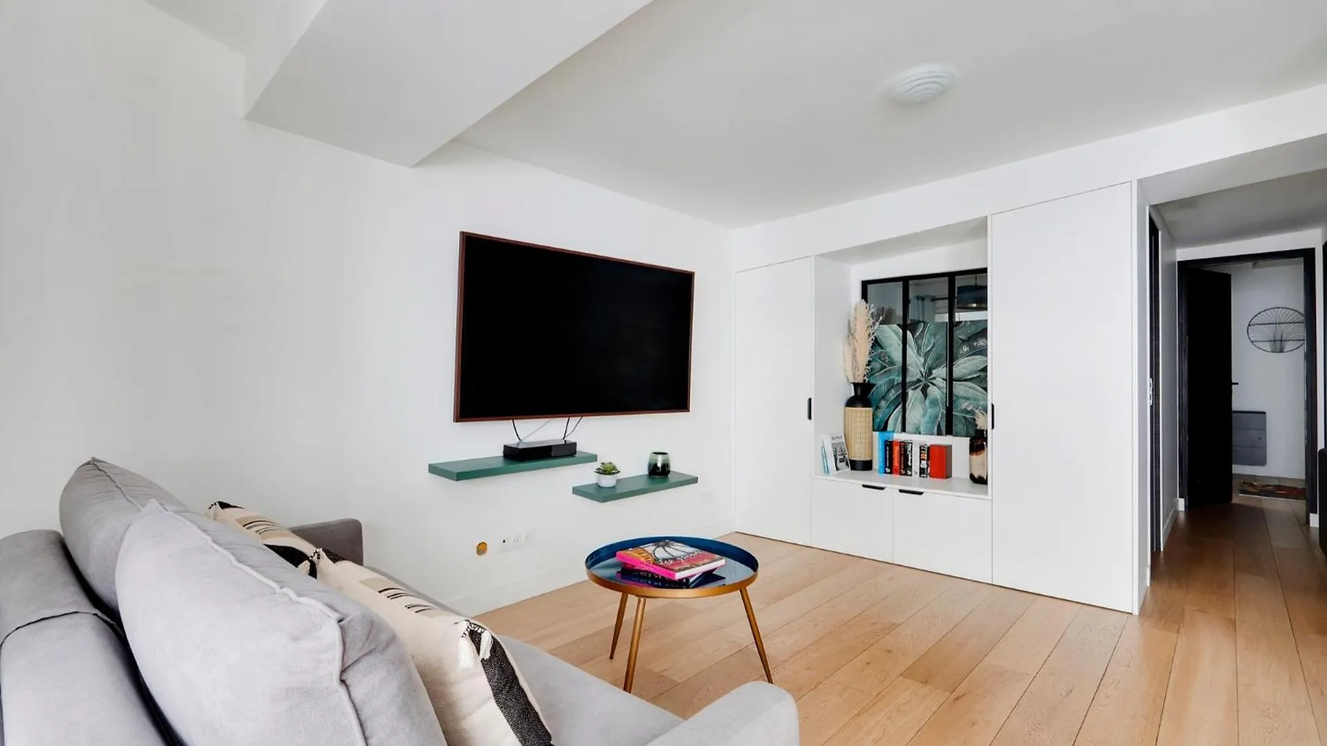 Pick A Flat's In Saint-germain-des-pres - Rue Dauphine *