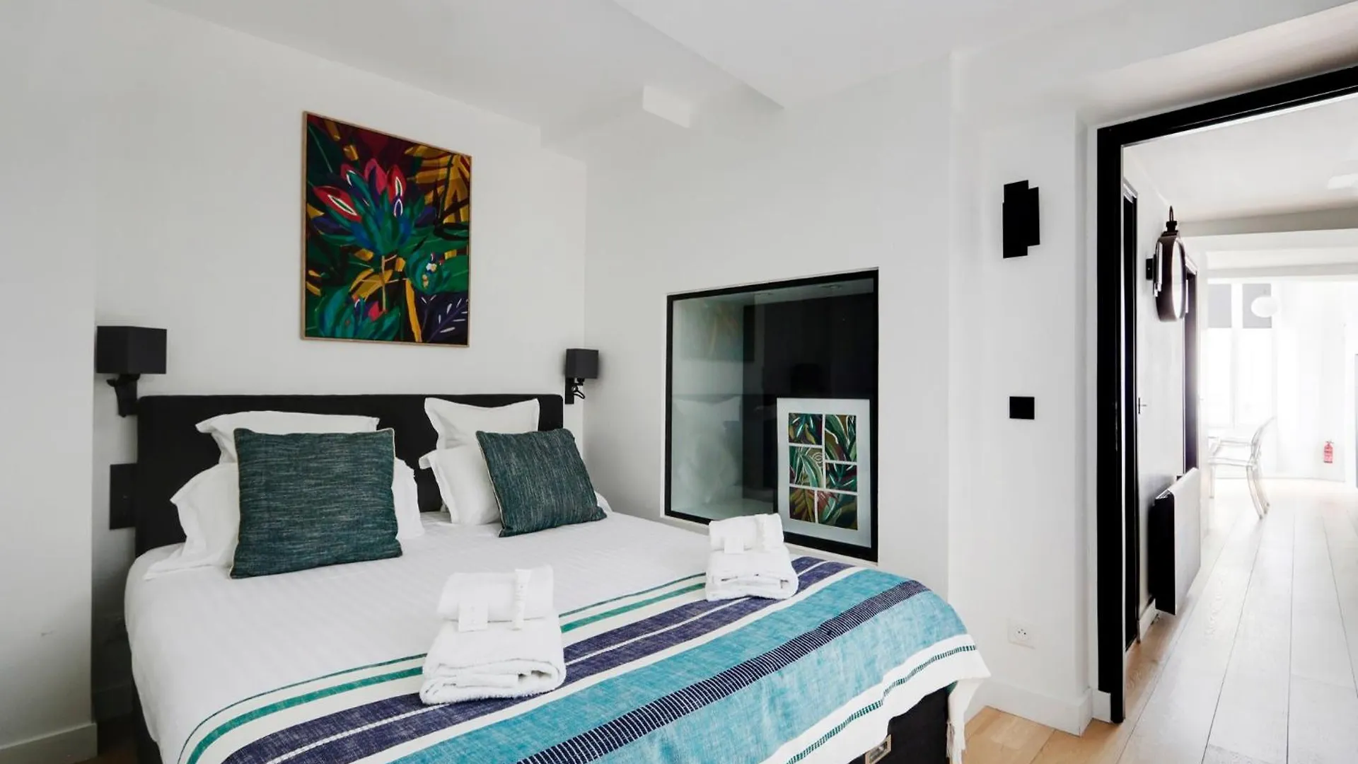 Pick A Flat's In Saint-germain-des-pres - Rue Dauphine * Paris