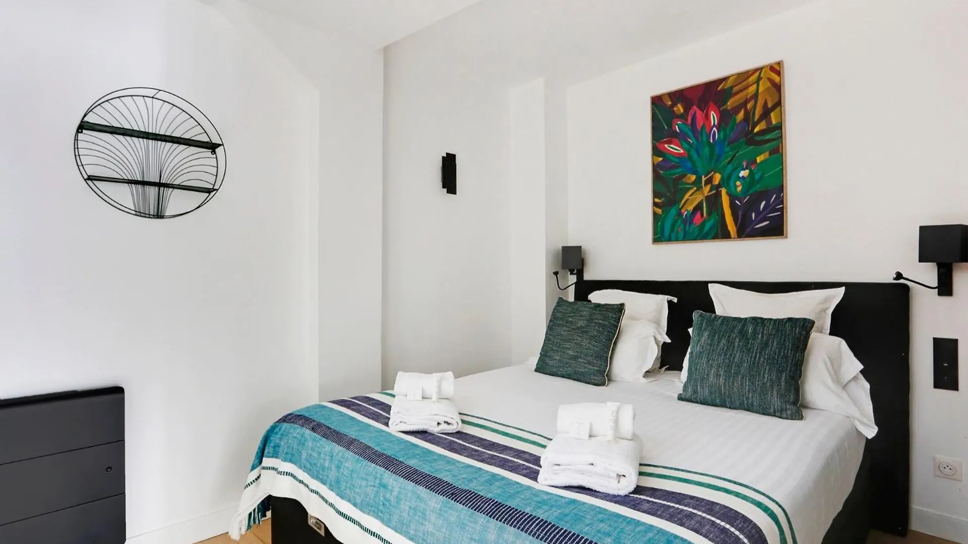 Pick A Flat's In Saint-germain-des-pres - Rue Dauphine Apartment *